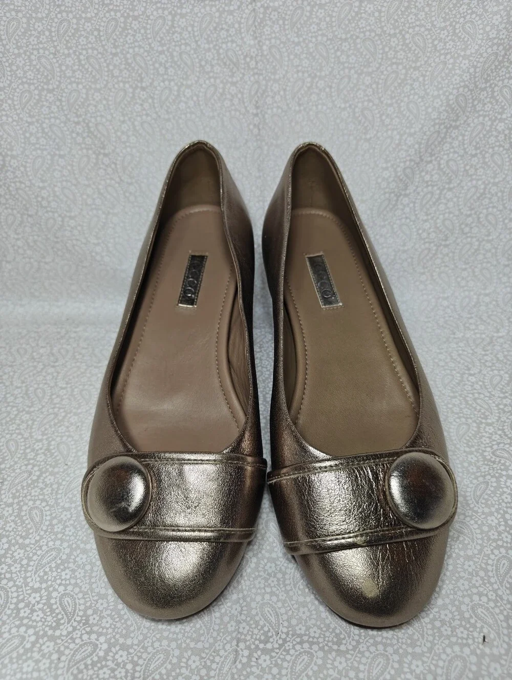 ECCO Women's Owando Button Light Metallic Gold Slip On Flats Comfort Women 7-7.5